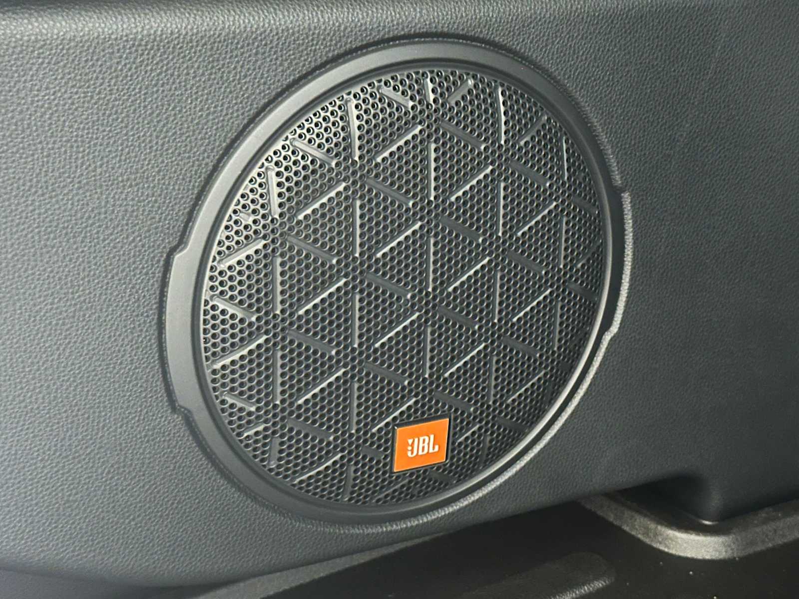 Thumbnail: 2025 Toyota RAV4 - 32