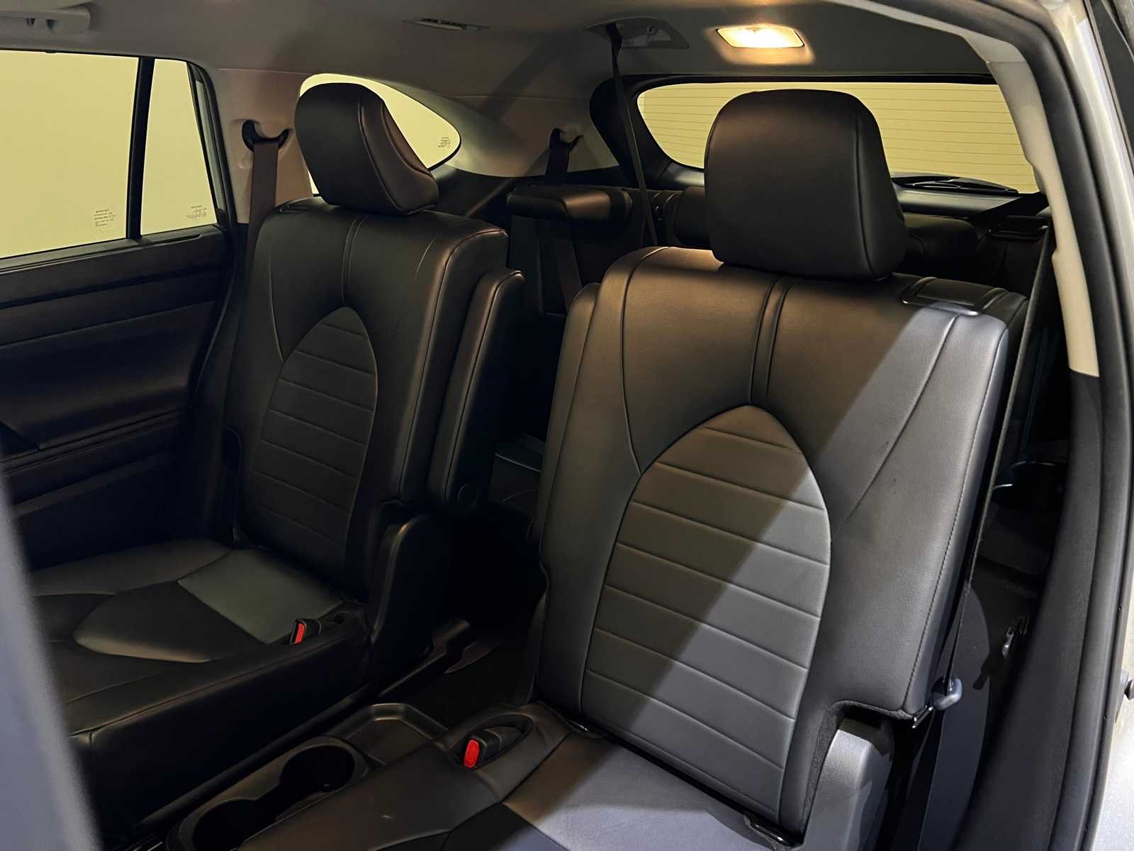 Thumbnail: 2024 Toyota Highlander - 13