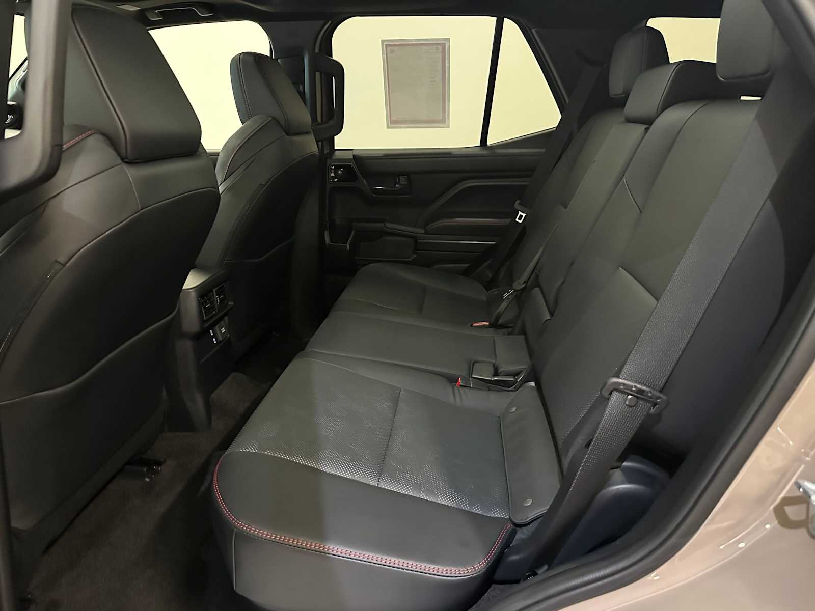 Thumbnail: 2025 Toyota 4Runner - 24