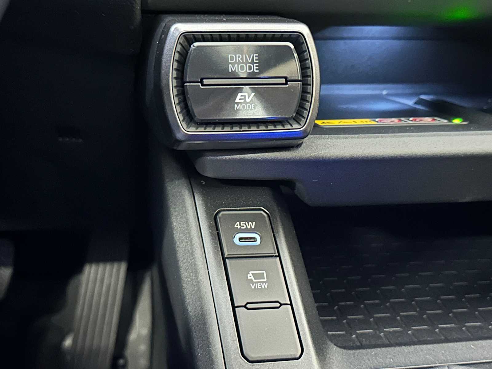 Thumbnail: 2026 Toyota RAV4 - 15