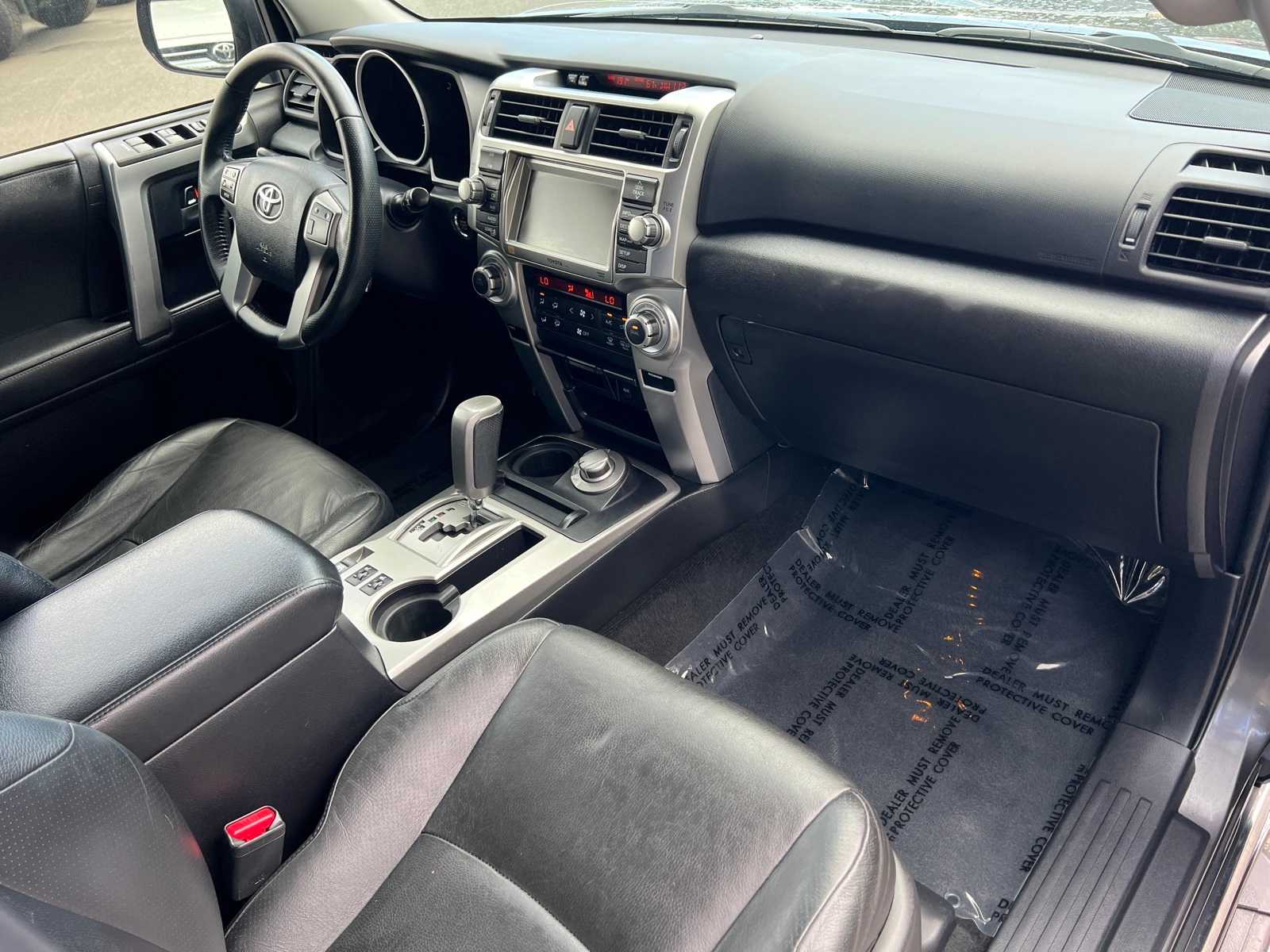 Thumbnail: 2011 Toyota 4Runner - 14