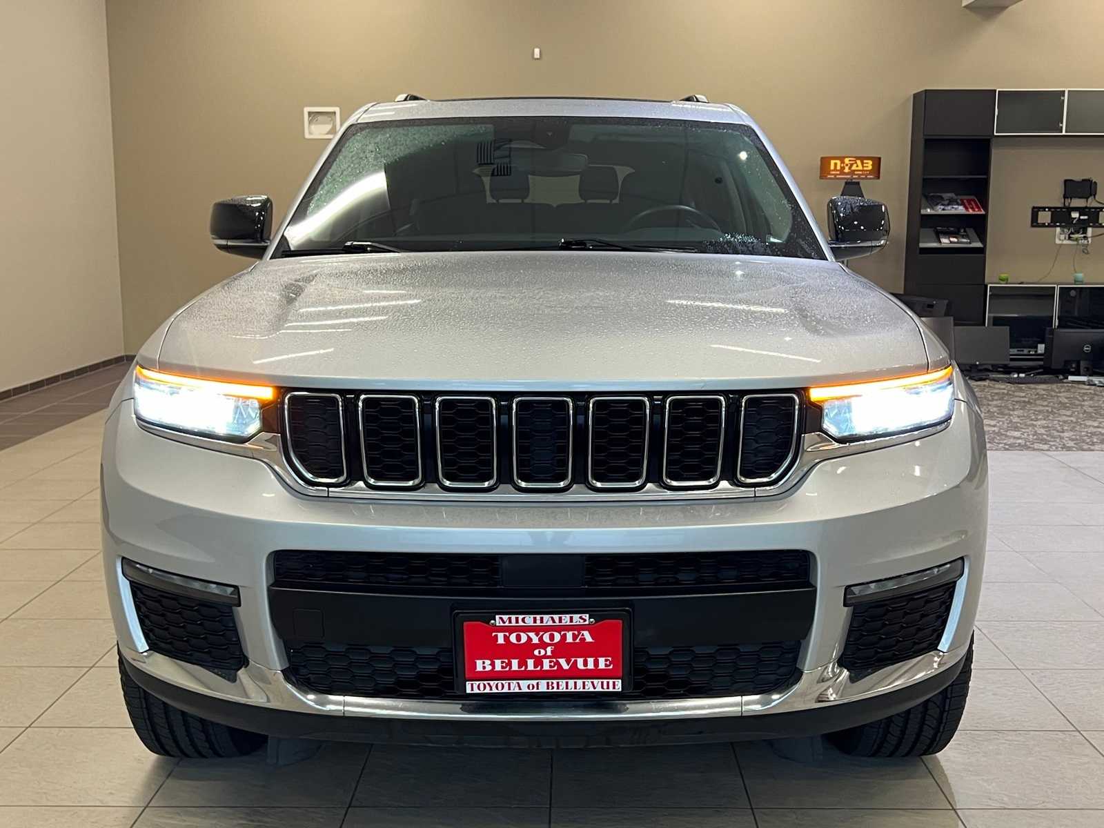 Thumbnail: 2021 Jeep Grand Cherokee L - 8