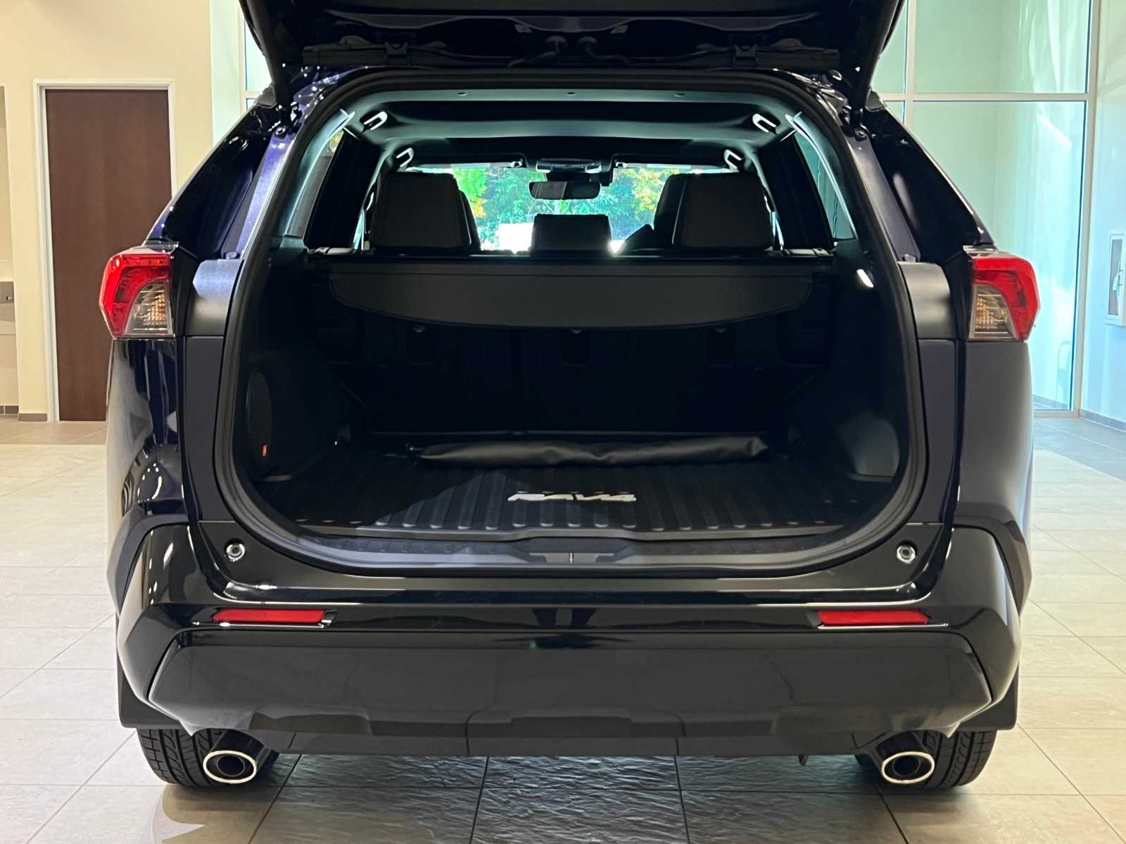 Thumbnail: 2025 Toyota RAV4 - 30