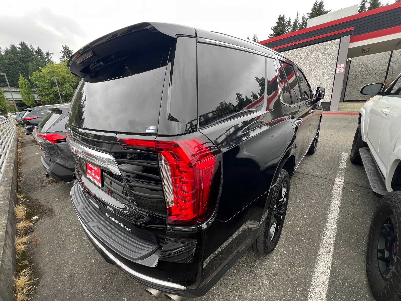 Thumbnail: 2022 GMC Yukon - 10