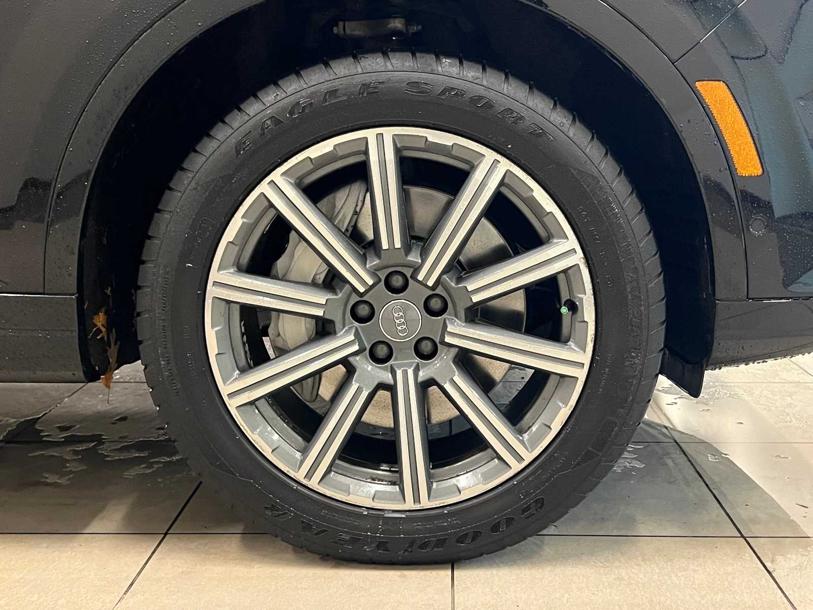 Thumbnail: 2019 Audi Q7 - 7