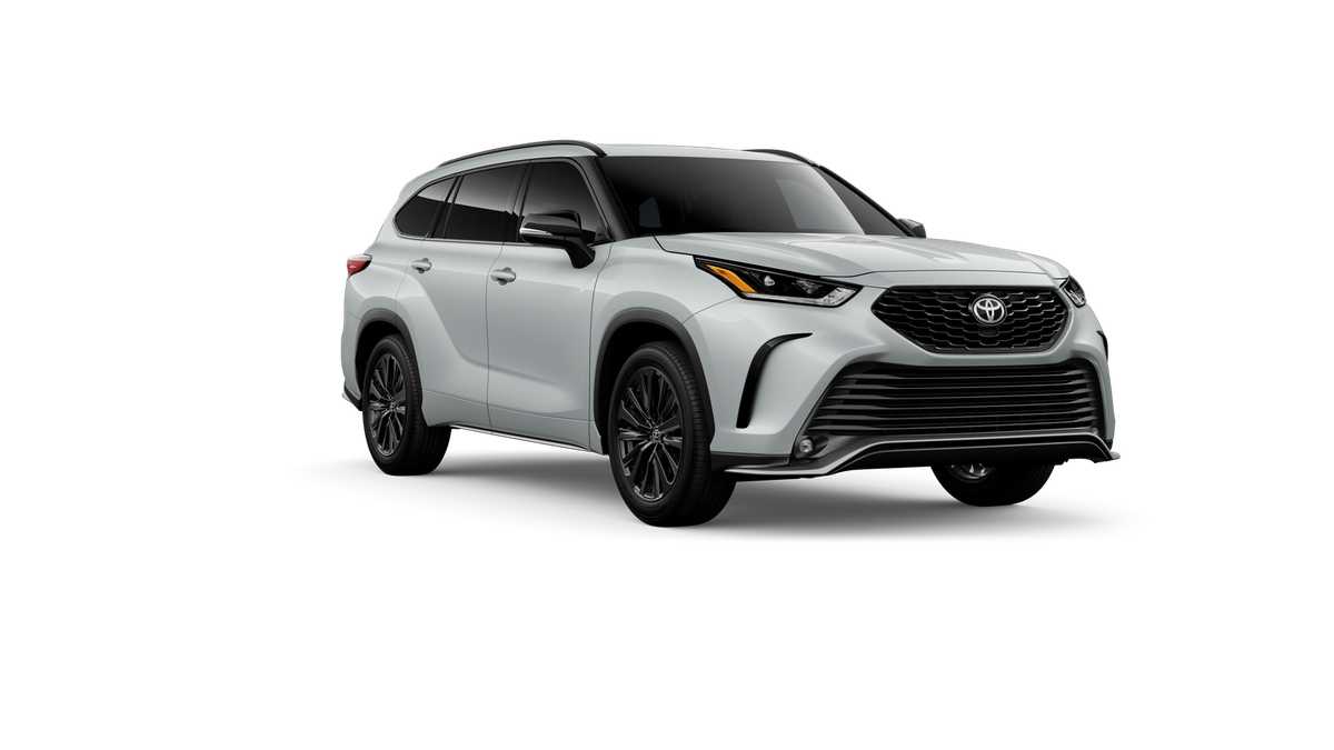 Thumbnail: 2026 Toyota Highlander - 15