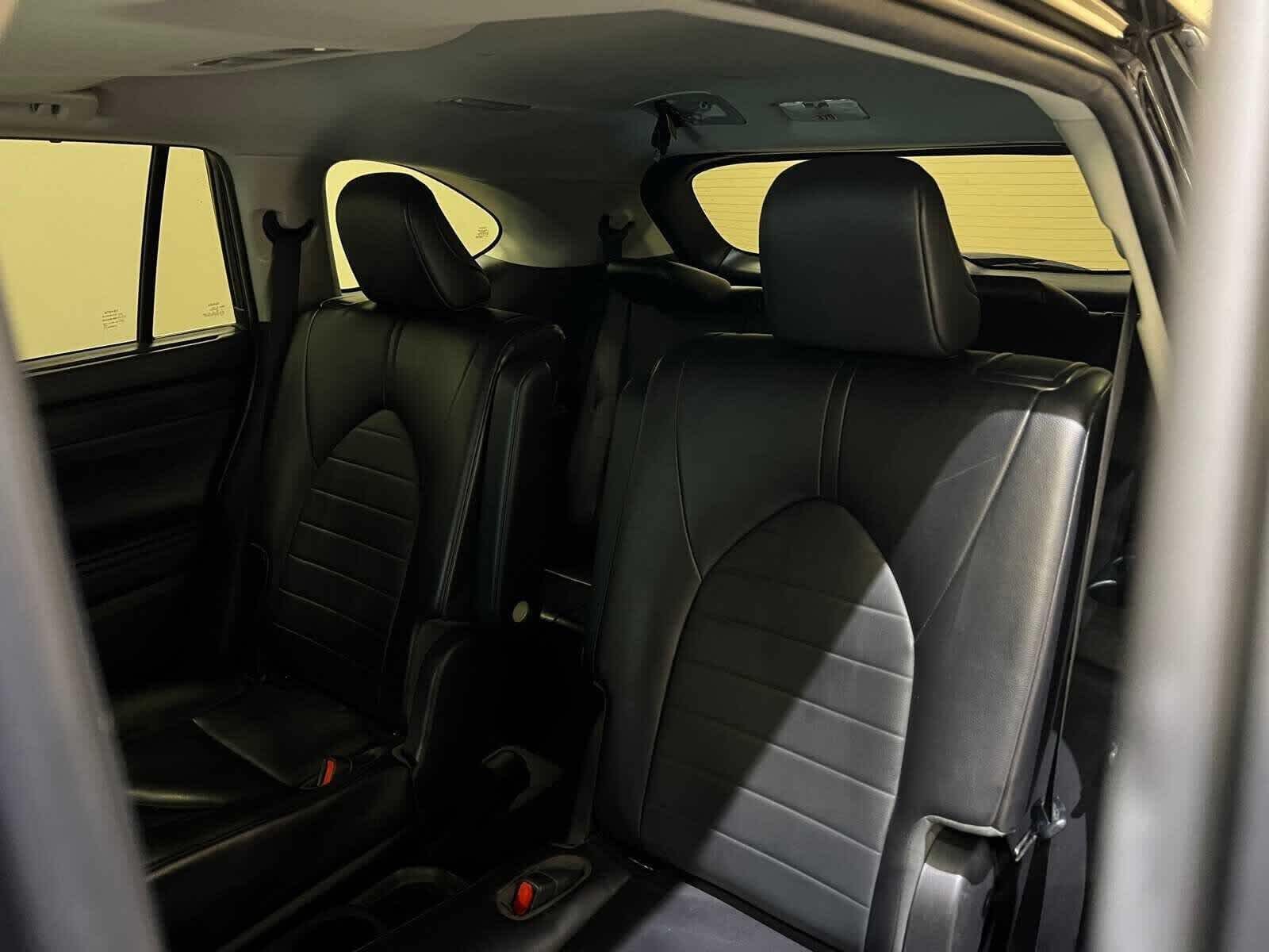 Thumbnail: 2023 Toyota Highlander - 11