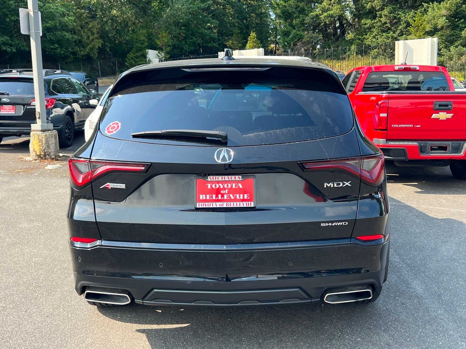 Thumbnail: 2023 Acura MDX - 8