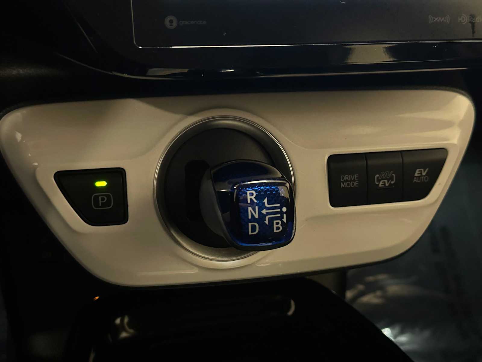 Thumbnail: 2019 Toyota Prius Prime - 16