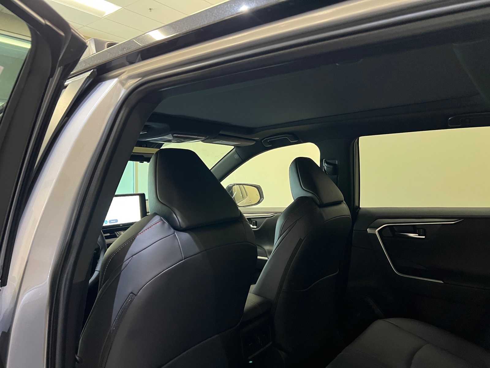 Thumbnail: 2025 Toyota RAV4 - 13