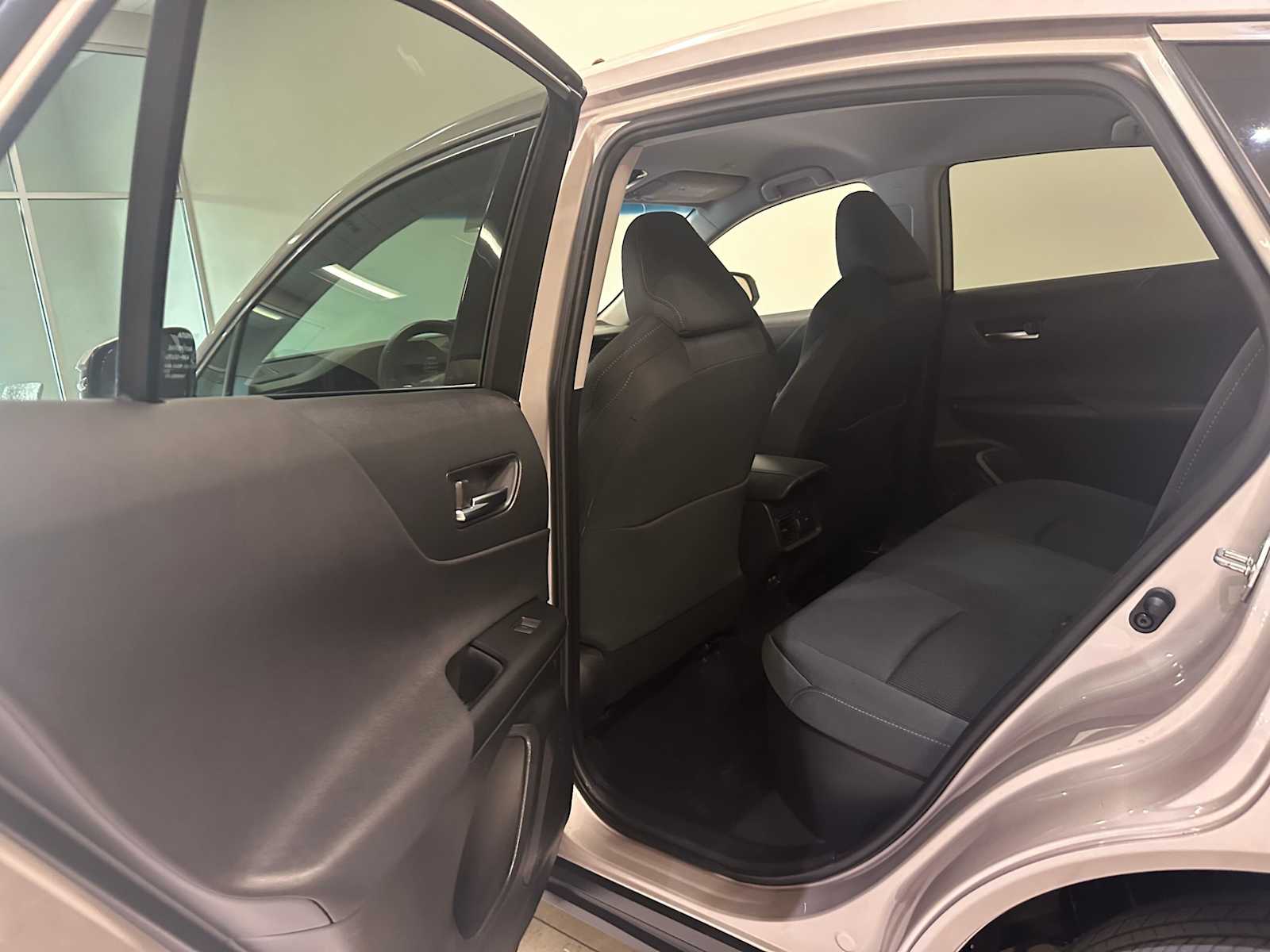 Thumbnail: 2024 Toyota Venza - 24