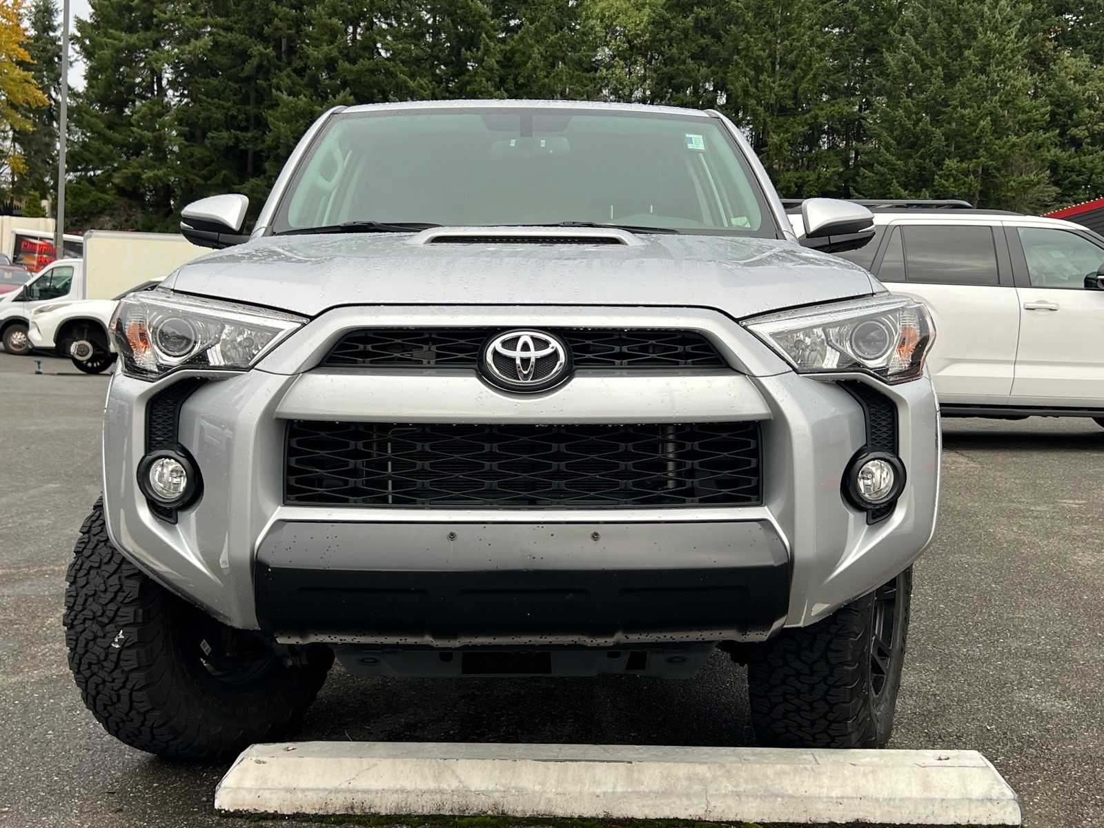 Thumbnail: 2019 Toyota 4Runner - 3