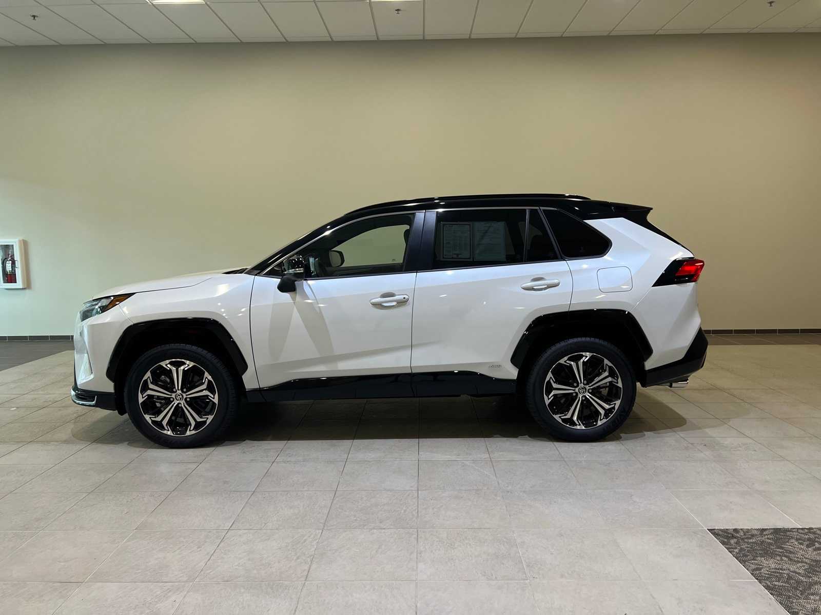 Thumbnail: 2025 Toyota RAV4 - 3