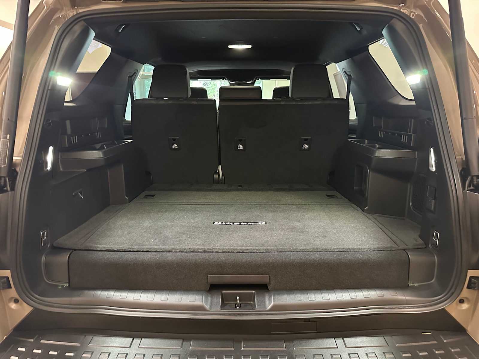 Thumbnail: 2025 Toyota 4Runner - 31