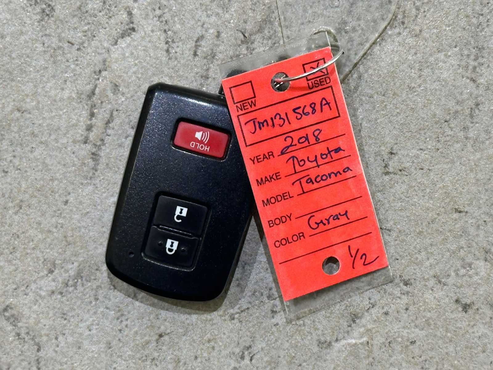 Thumbnail: 2018 Toyota Tacoma - 32