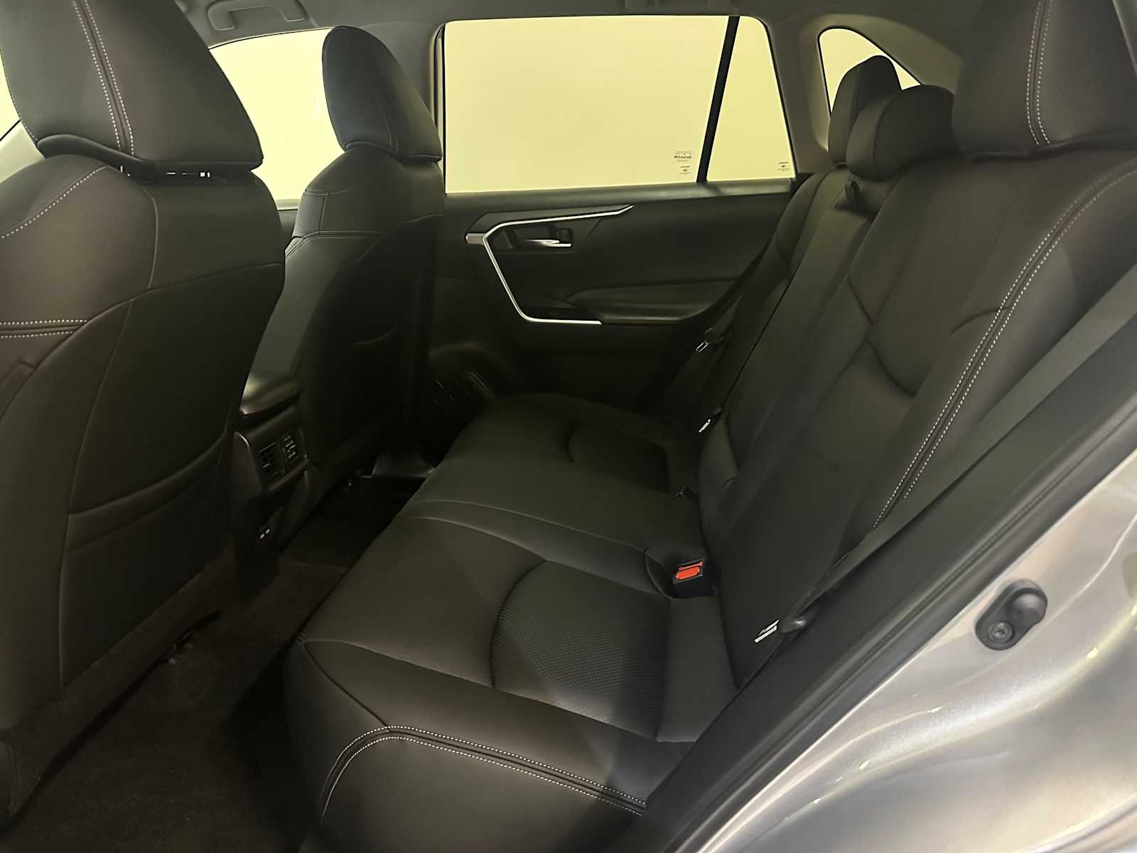 Thumbnail: 2024 Toyota RAV4 - 23