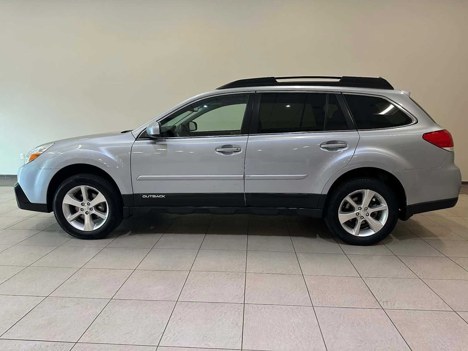Thumbnail: 2014 Subaru Outback - 4