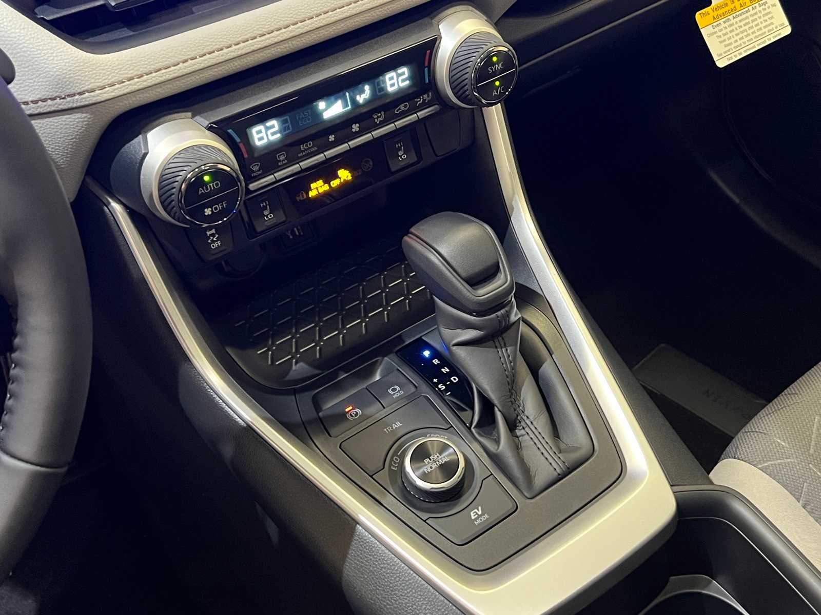 Thumbnail: 2025 Toyota RAV4 - 23