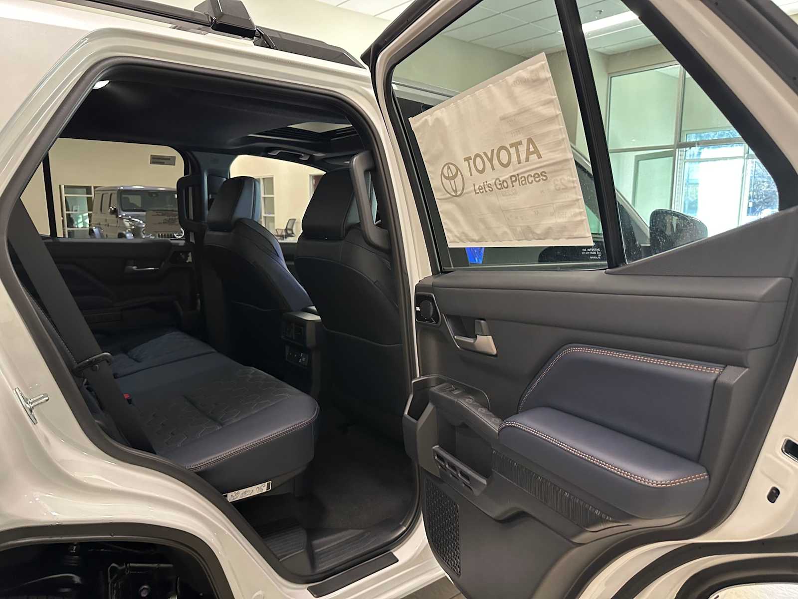 Thumbnail: 2026 Toyota 4Runner - 27