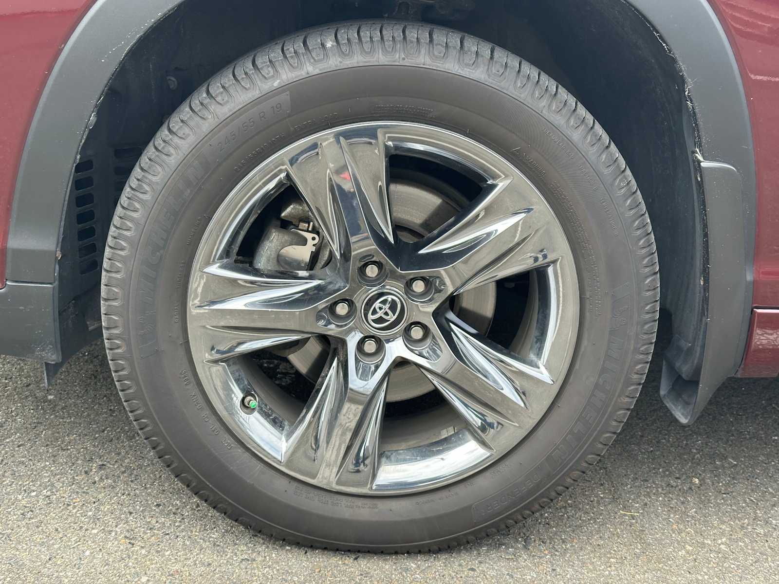 Thumbnail: 2018 Toyota Highlander - 4