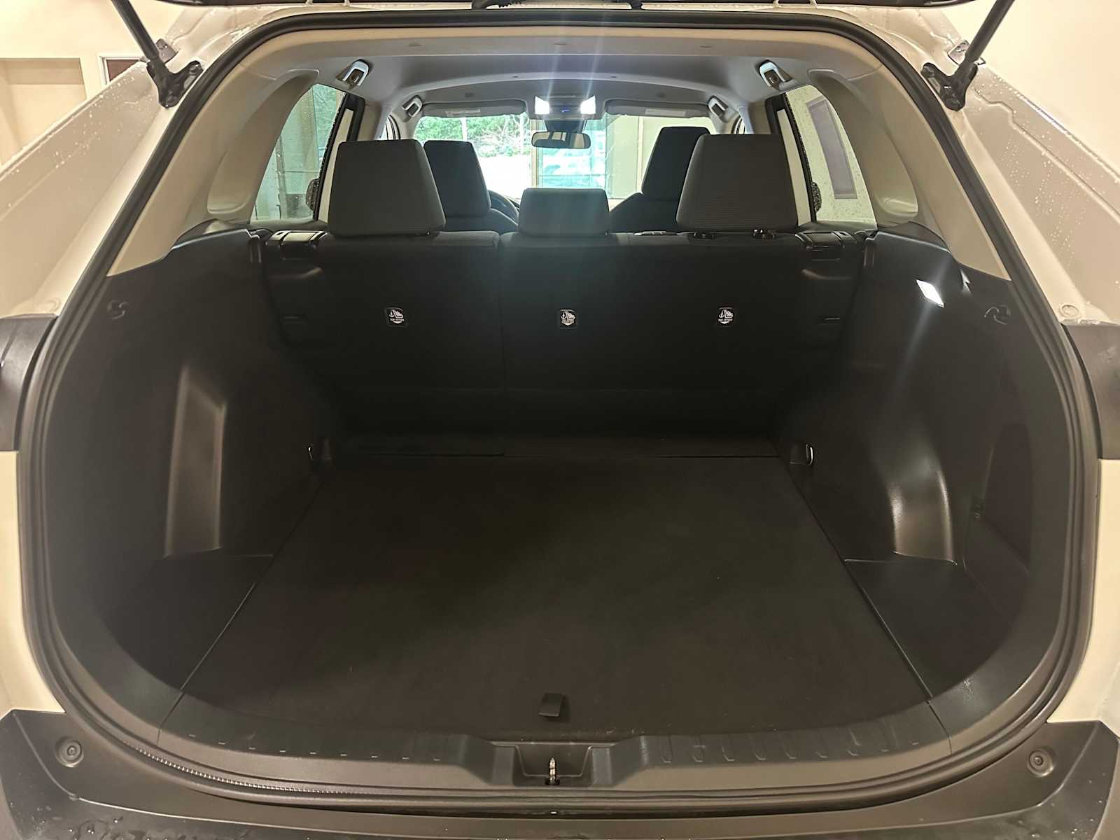 Thumbnail: 2023 Toyota RAV4 - 29