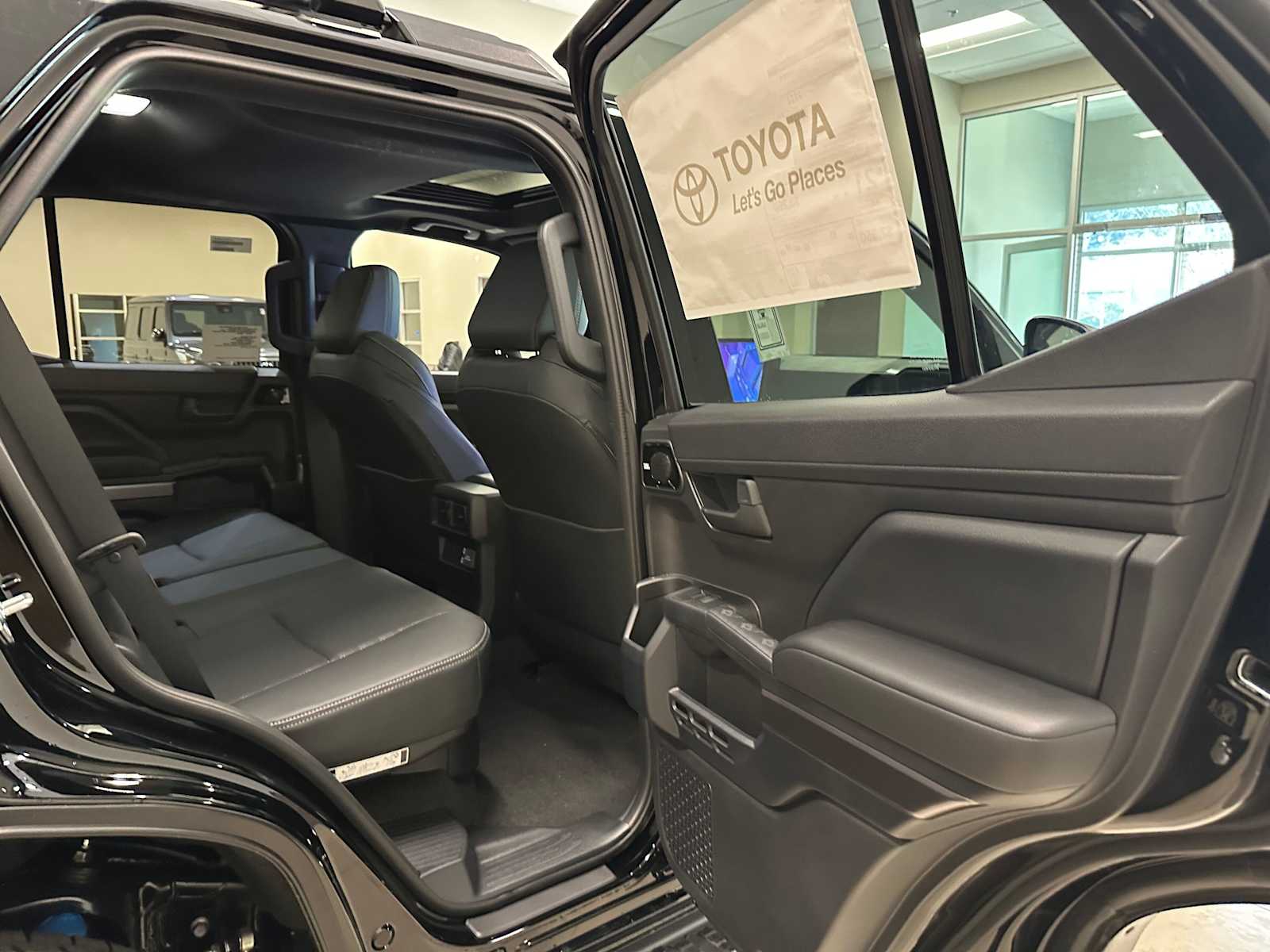 Thumbnail: 2026 Toyota 4Runner - 25