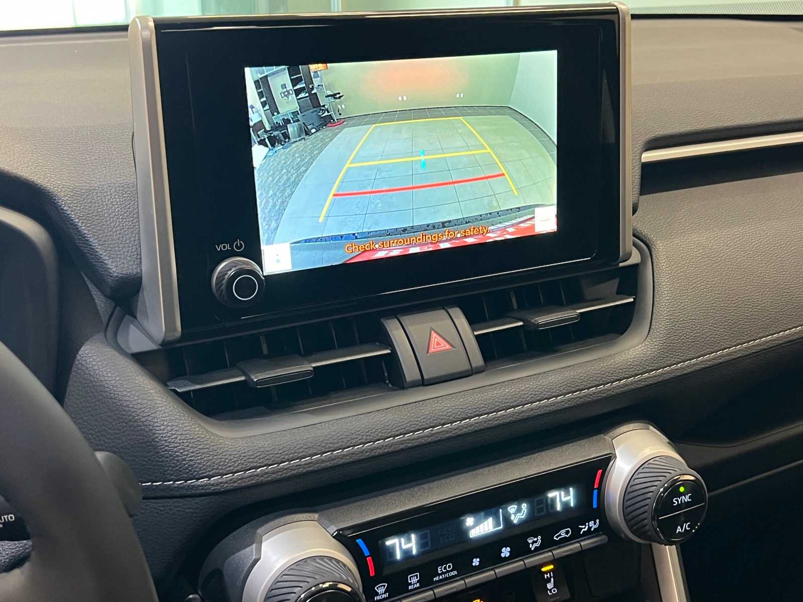 Thumbnail: 2025 Toyota RAV4 - 28