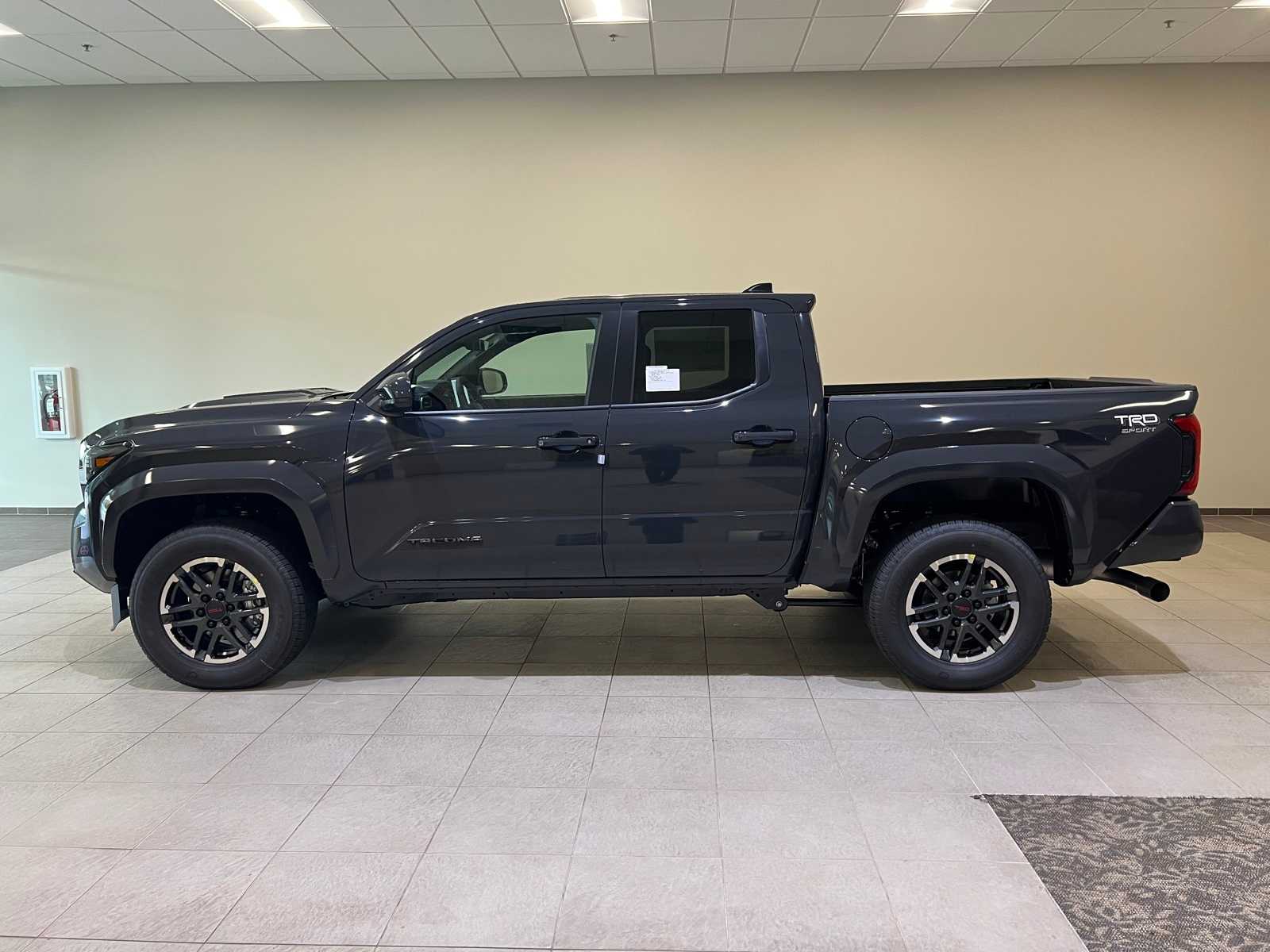 Thumbnail: 2025 Toyota Tacoma - 3