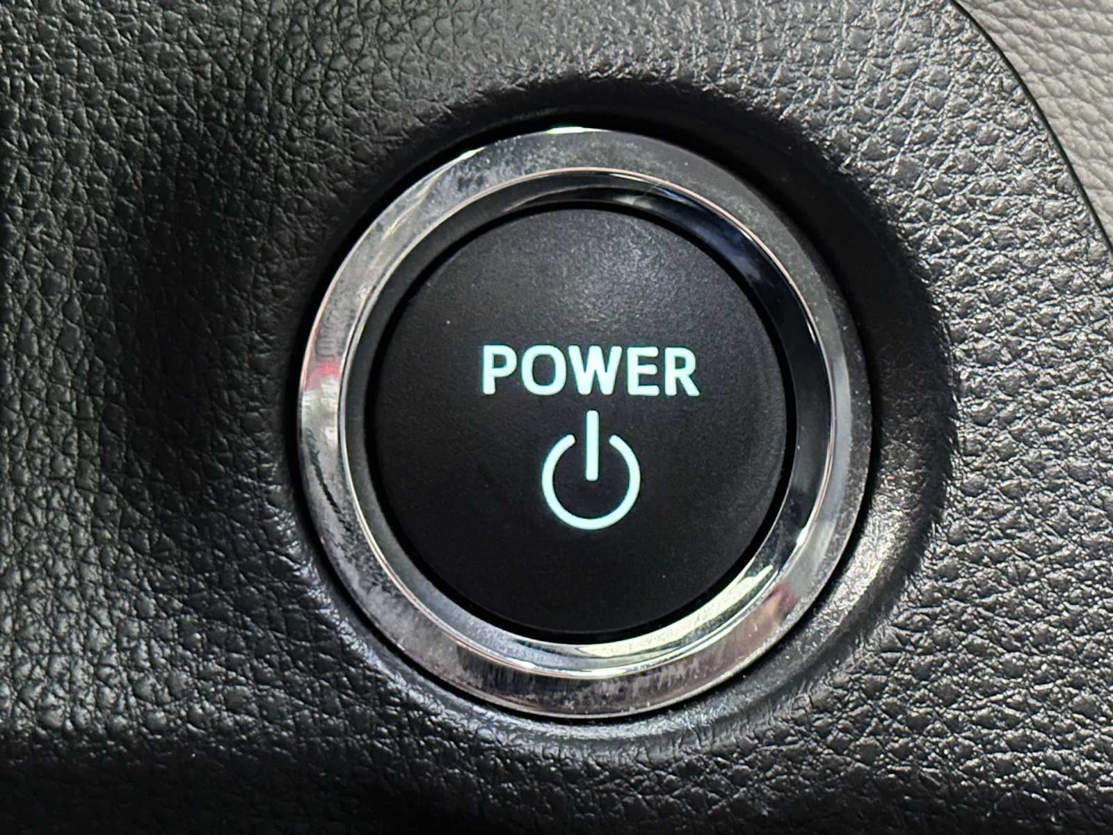 Thumbnail: 2025 Toyota RAV4 - 19