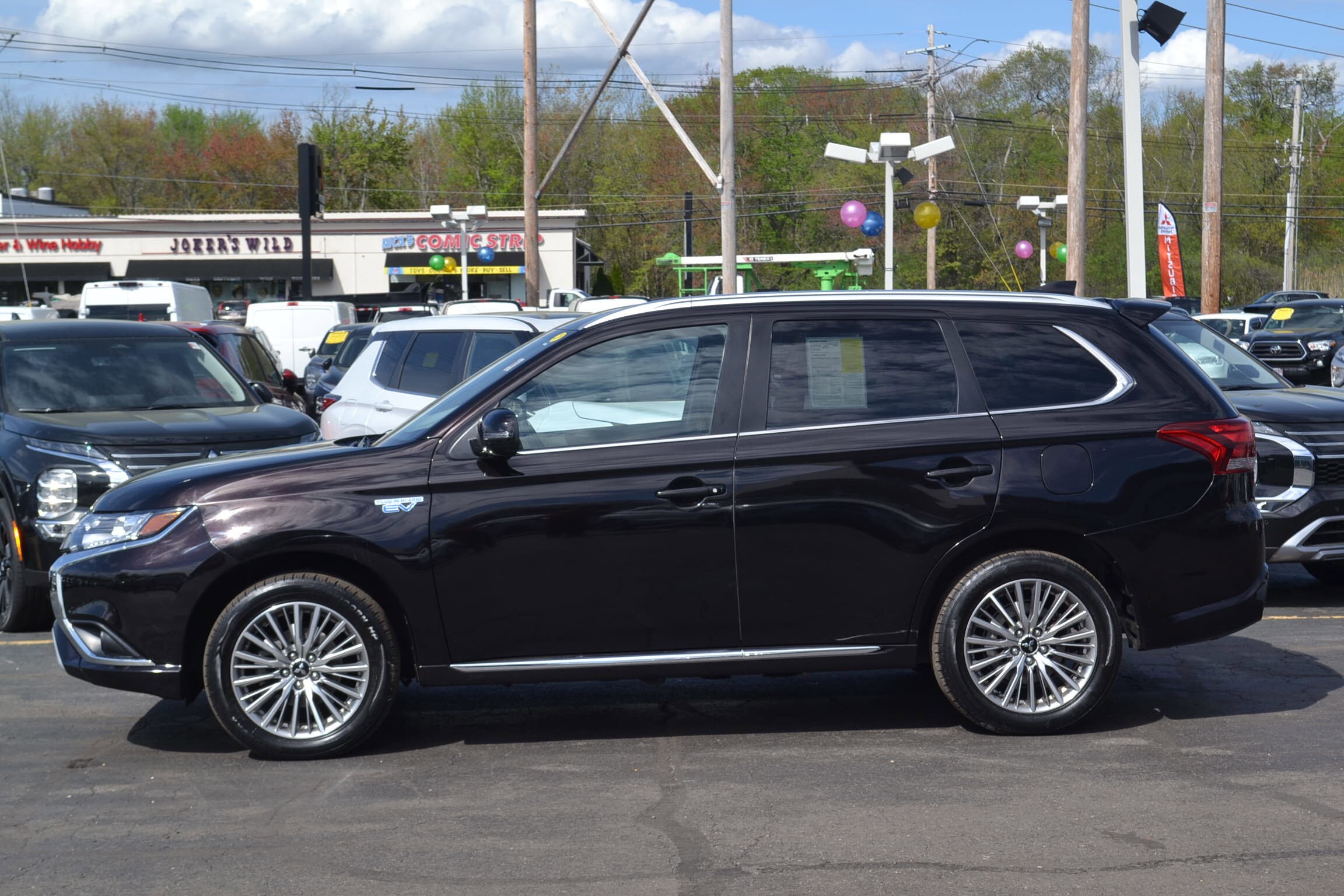 2022 Mitsubishi Outlander PHEV SEL photo 2