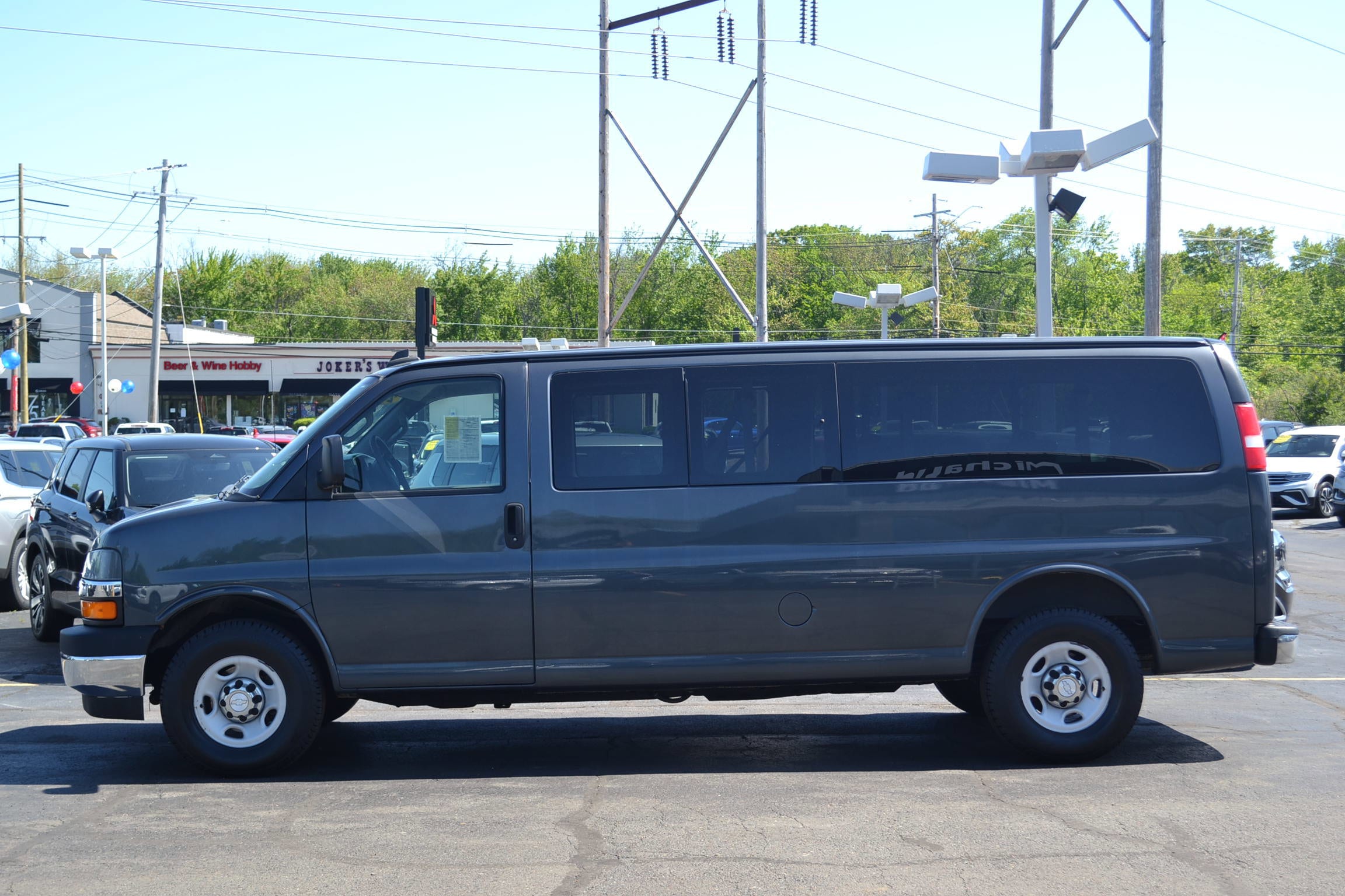 Used 2017 Chevrolet Express Passenger LS with VIN 1GAZGPFG0H1129984 for sale in Danvers, MA