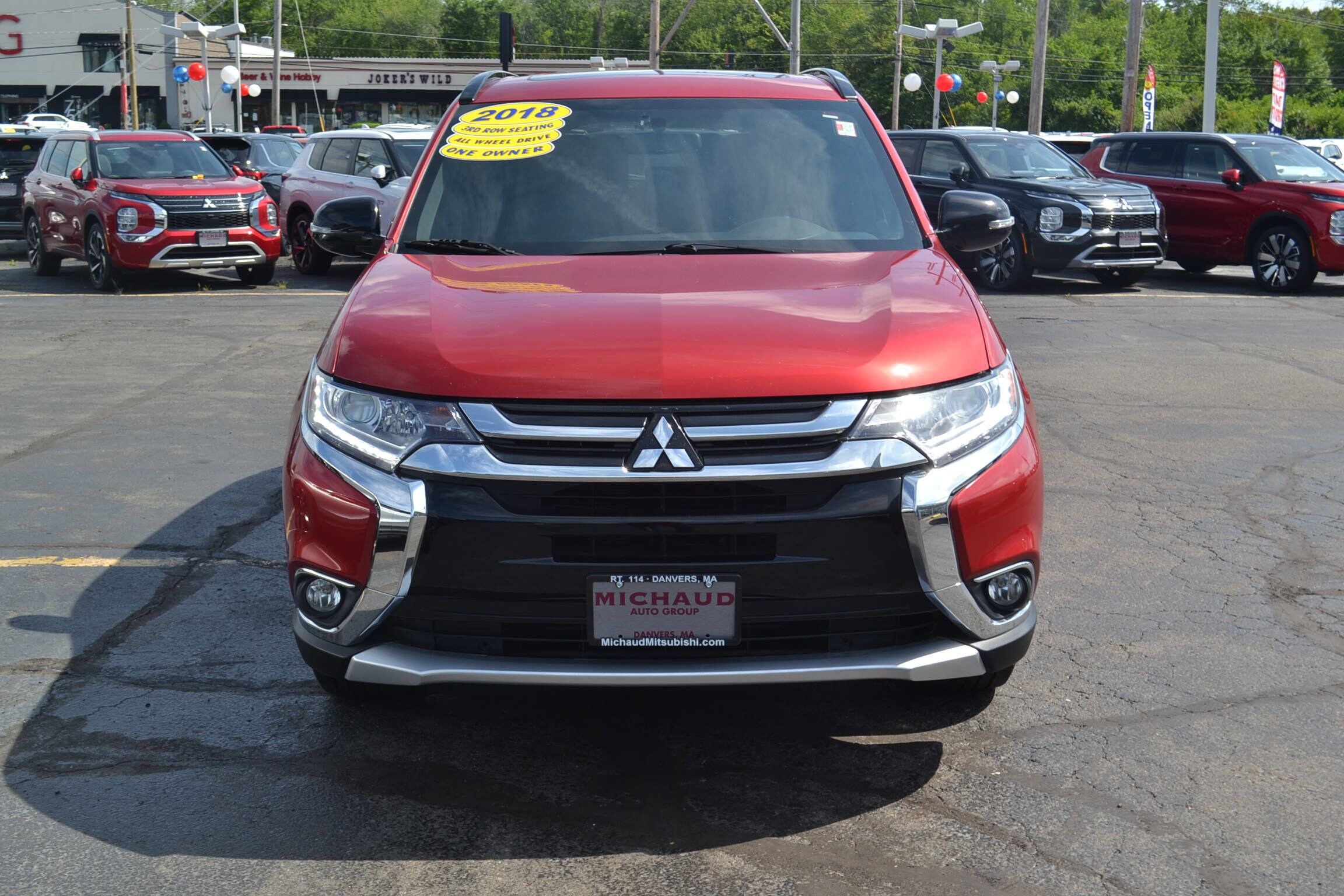 2018 Mitsubishi Outlander LE photo 4