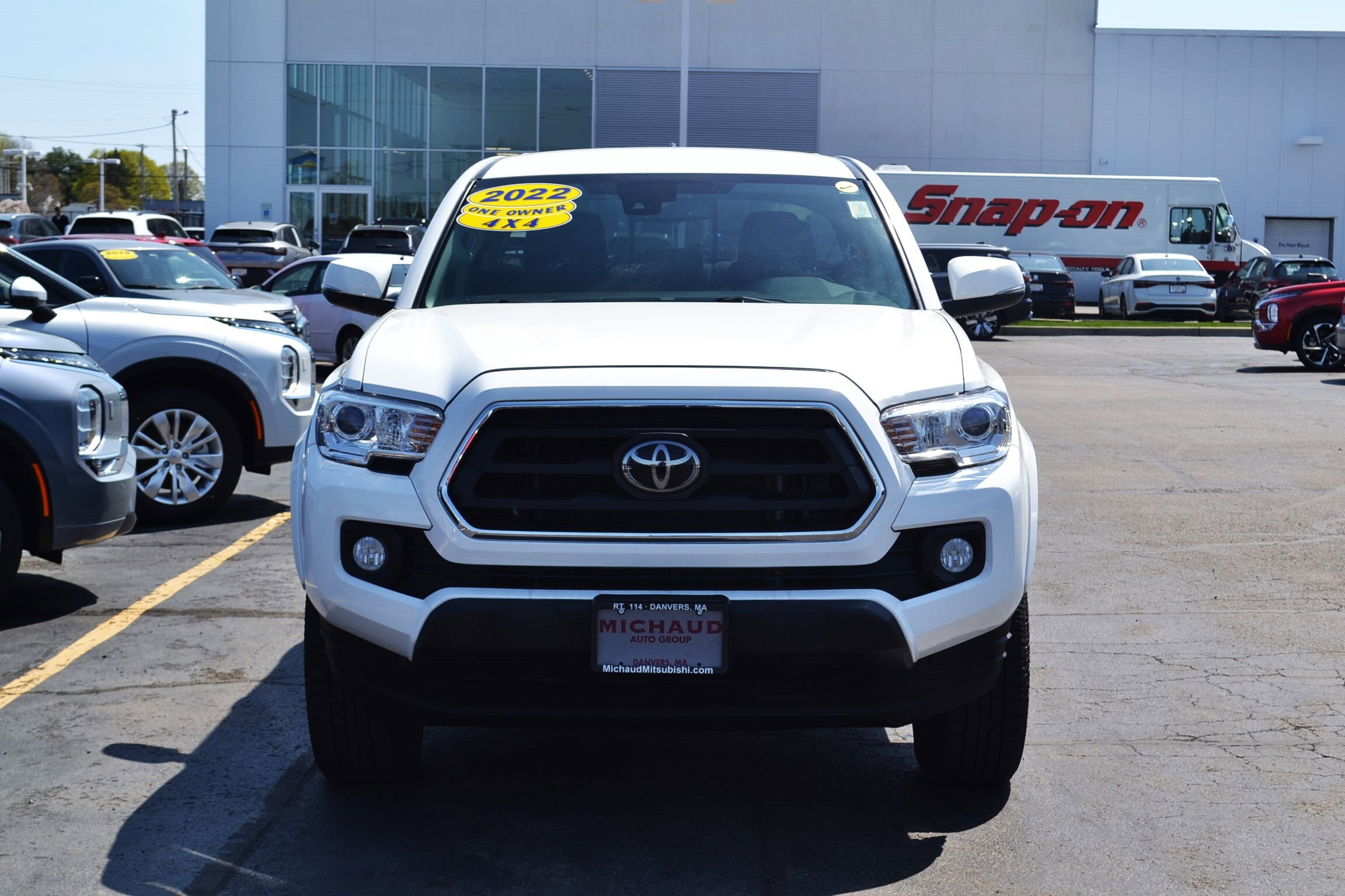 2022 Toyota Tacoma SR5 photo 3