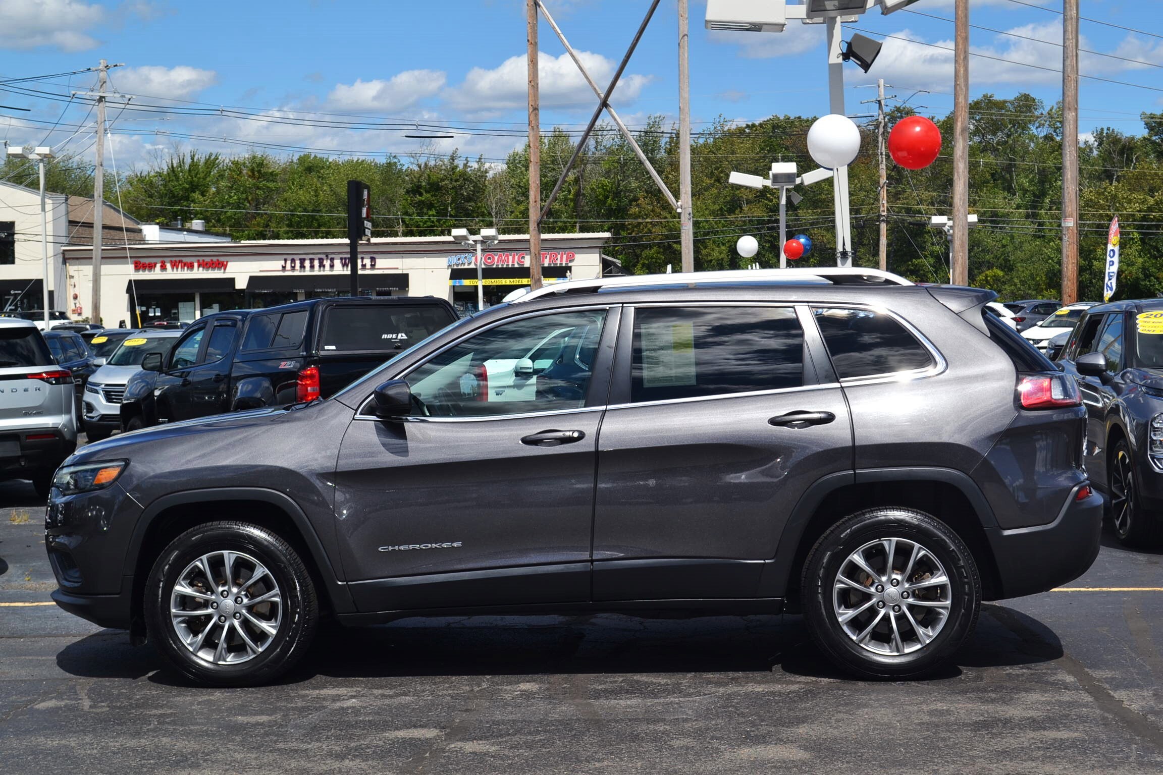 2020 Jeep Cherokee Latitude photo 2