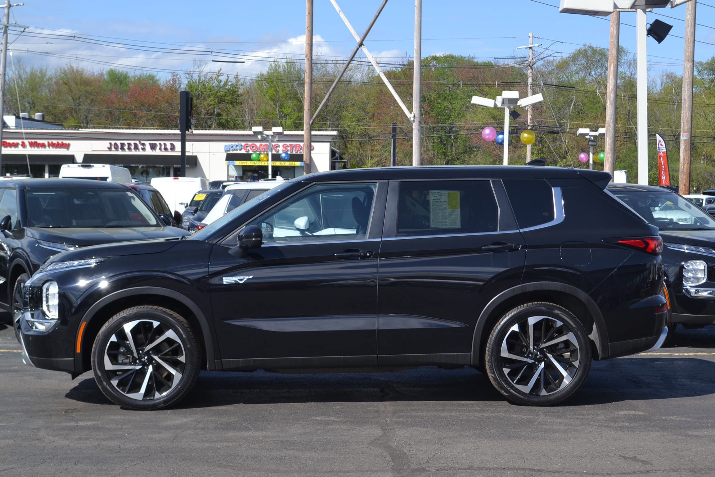 Used 2024 Mitsubishi Outlander Plug-in Hybrid SE with VIN JA4T5VA9XRZ064364 for sale in Danvers, MA