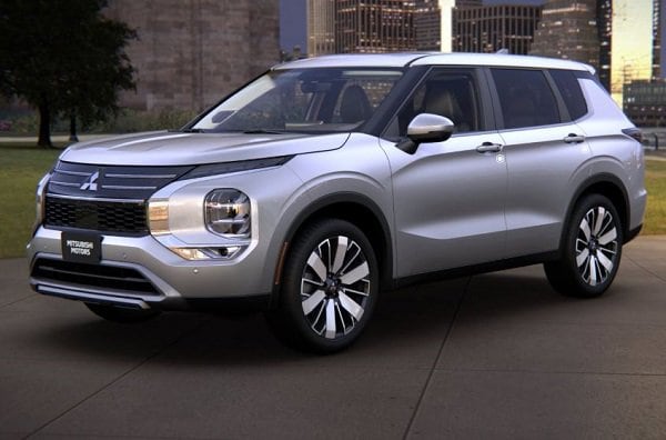 2025 Mitsubishi Outlander SE
