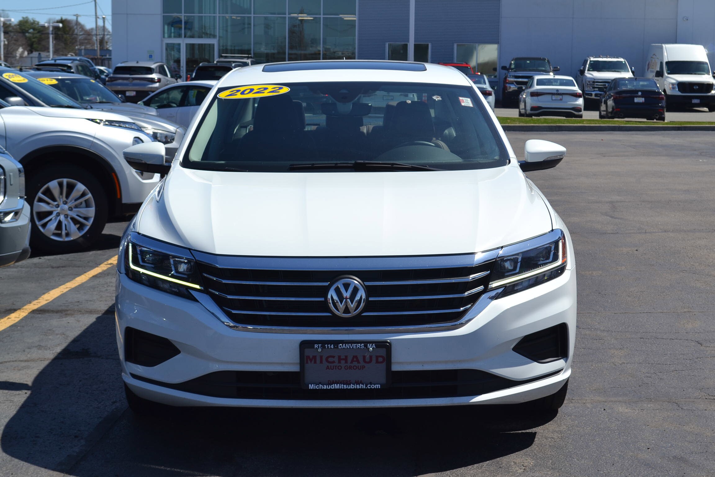 2022 Volkswagen Passat 2.0T SE photo 3