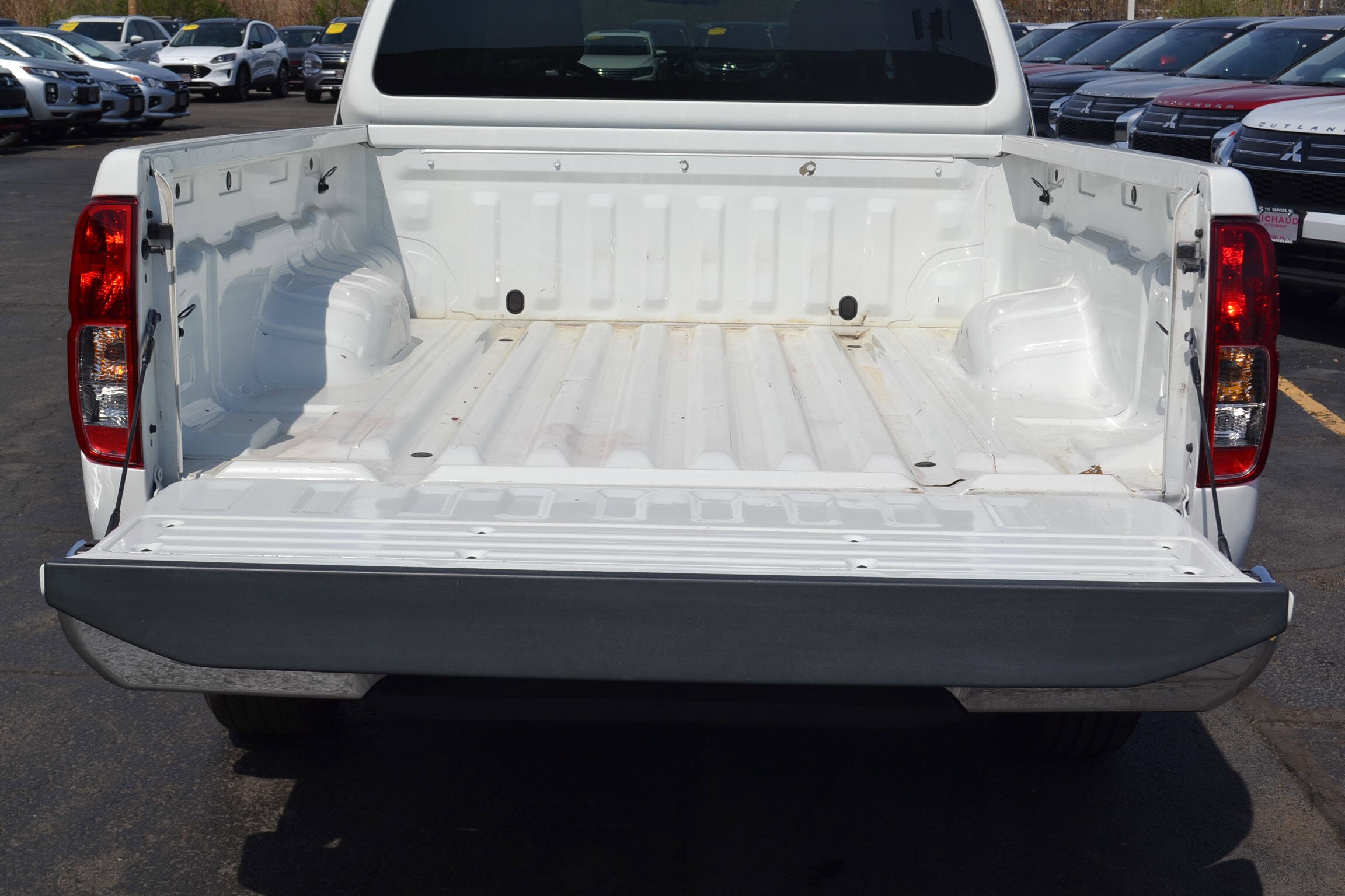 2019 Nissan Frontier S photo 4