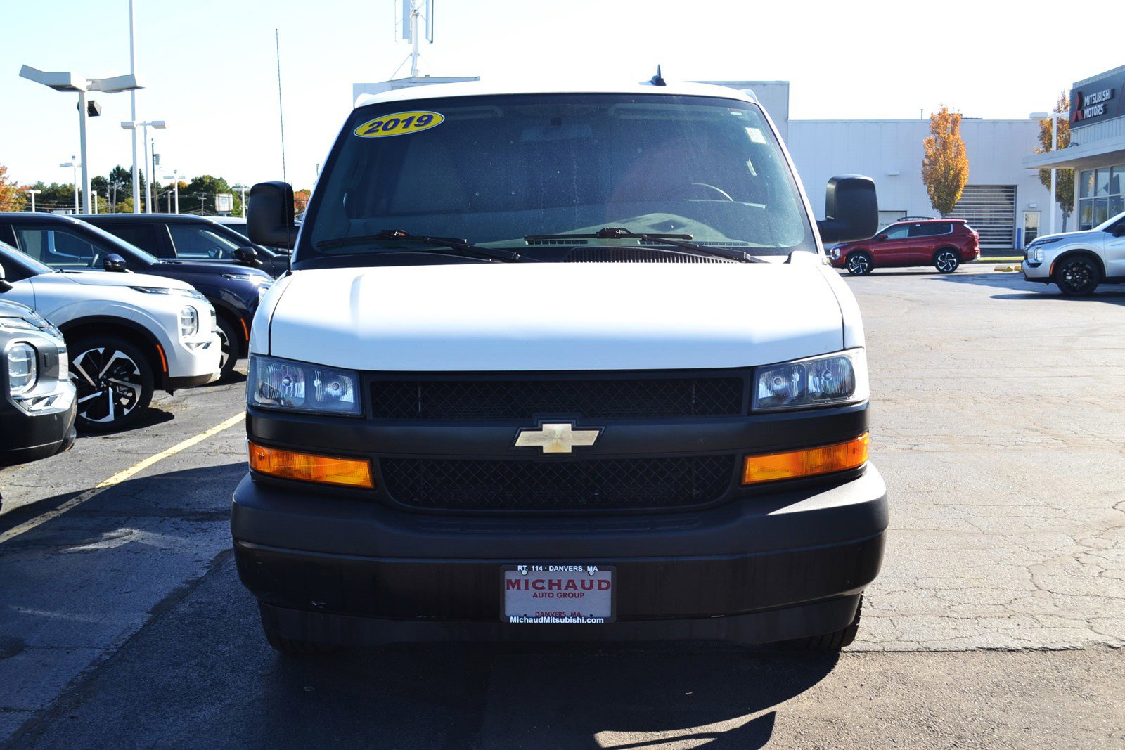 2019 Chevrolet Express 2500 photo 3