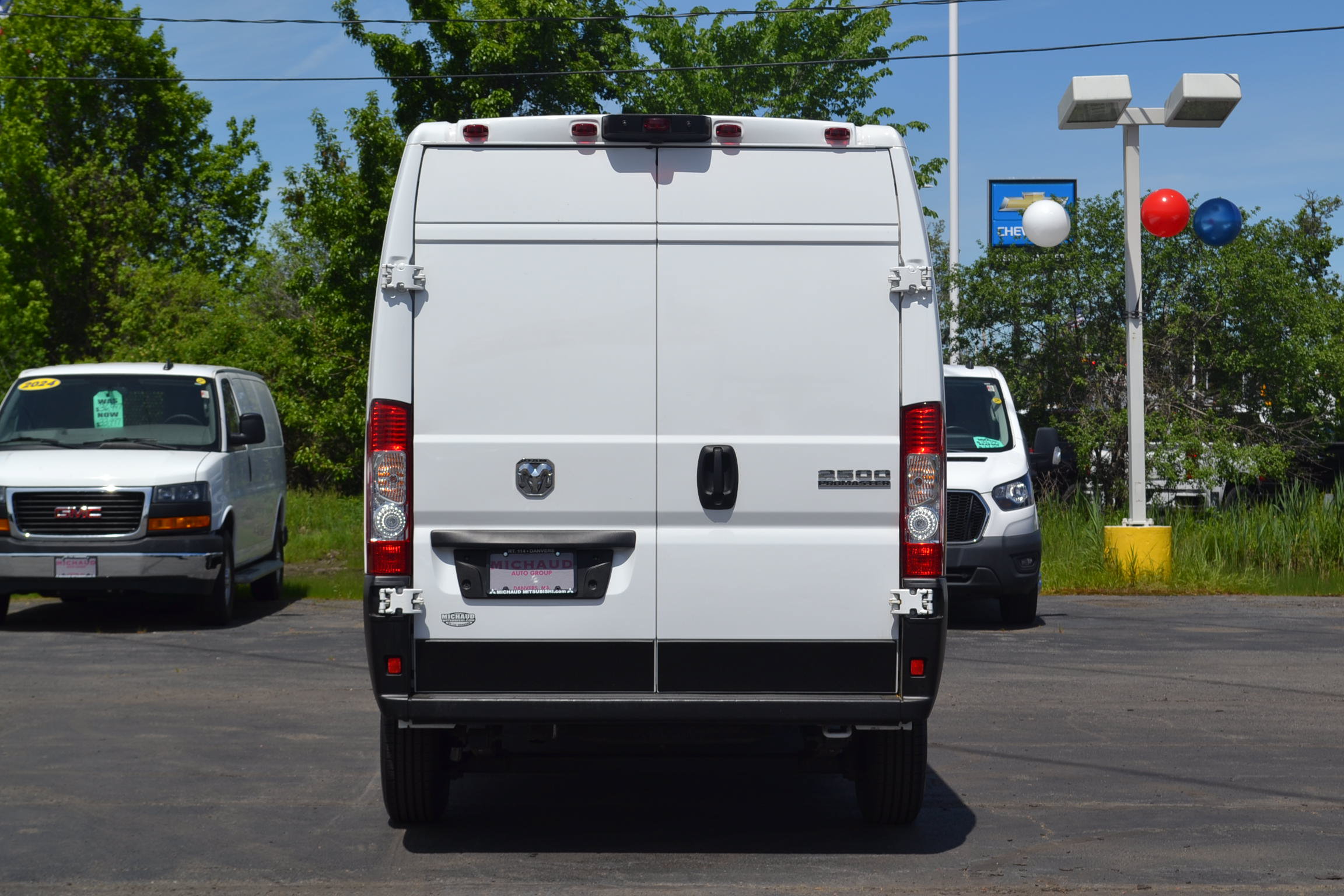 Photo 4