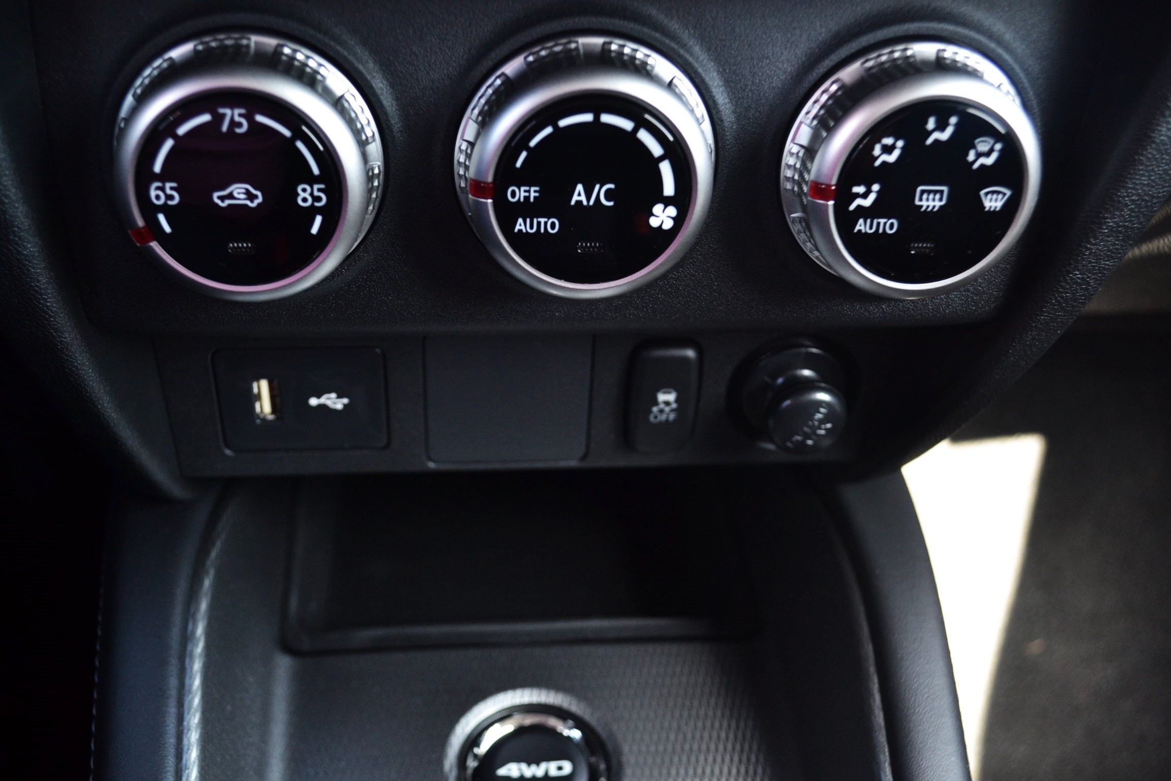 2025 Mitsubishi Outlander Sport ES - Photo 20