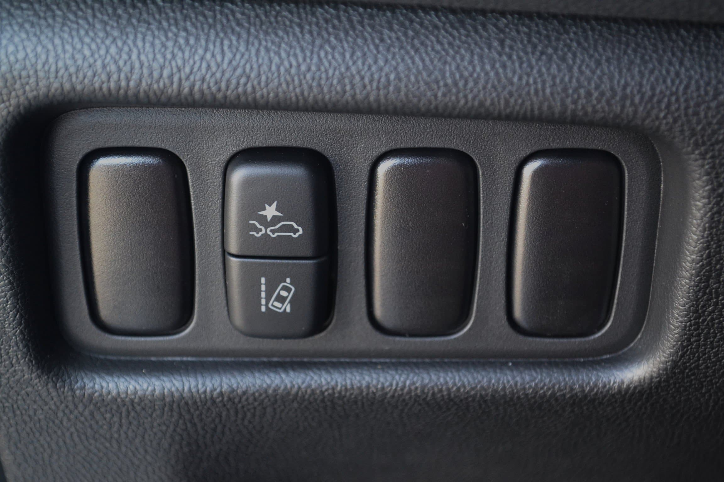 2025 Mitsubishi Outlander Sport ES - Photo 25