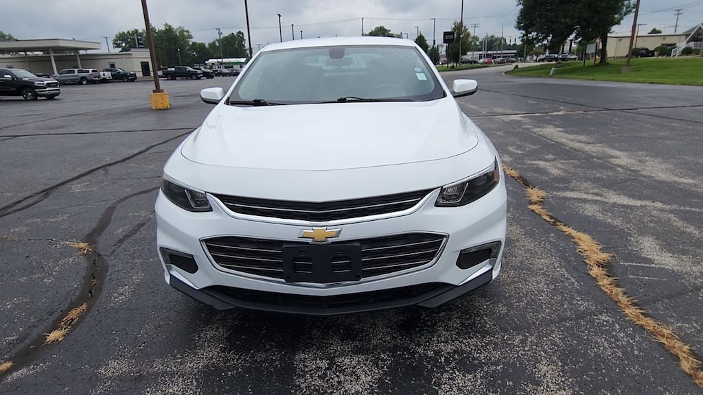 Used 2017 Chevrolet Malibu LT SEDAN
