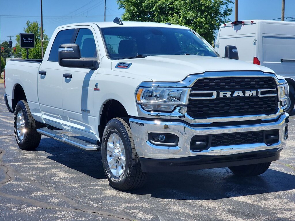 Used 2023 Ram 2500 BIG Horn CREW CAB PIC
