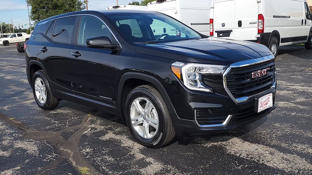 Used 2024 GMC Terrain SLE WAGON