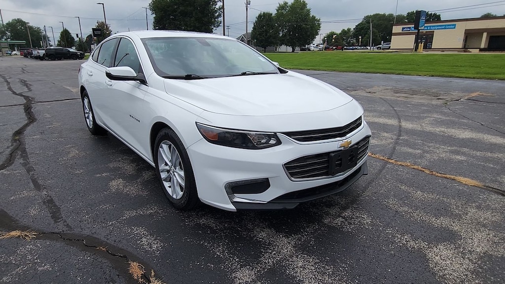 Used 2017 Chevrolet Malibu LT SEDAN