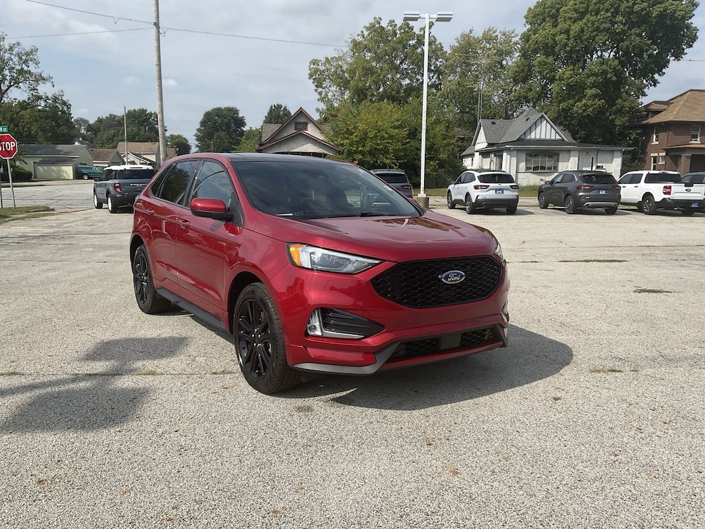 Used 2024 Ford Edge SEL WAGON