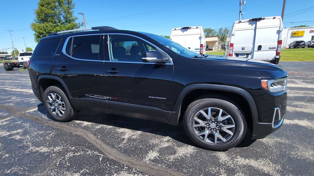 Used 2023 GMC Acadia SLE WAGON