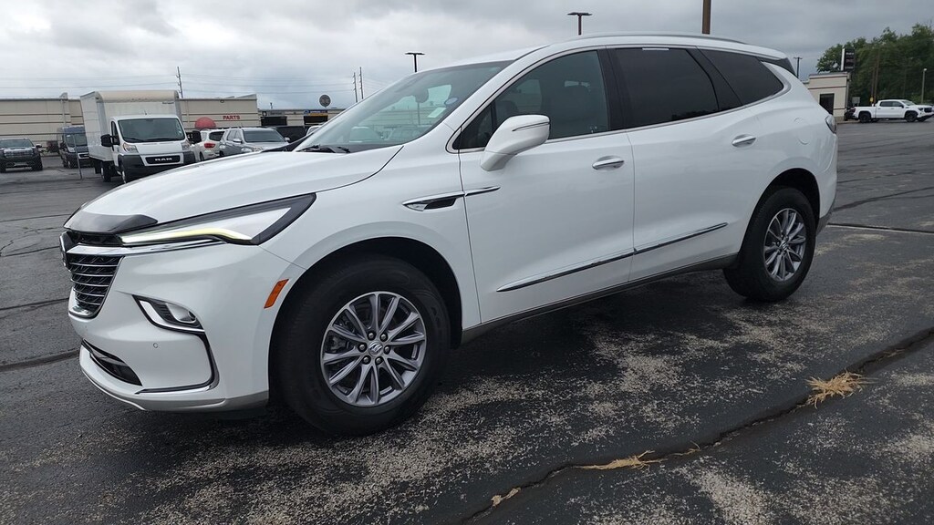 Used 2023 Buick Enclave Essence WAGON