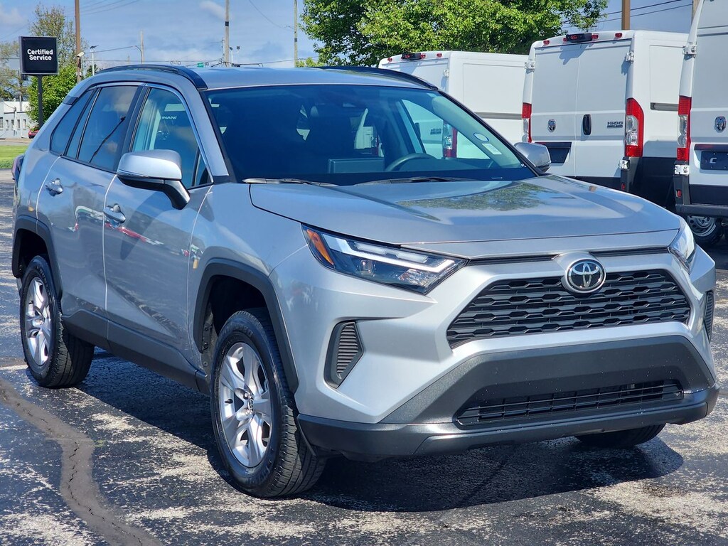 Used 2025 Toyota RAV4 XLE AWD WAGON
